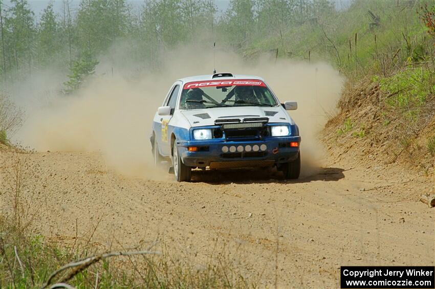 Perry Seaman / Patty Seaman Merkur XR4Ti on SS4, J5 South.