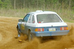 Perry Seaman / Patty Seaman Merkur XR4Ti on SS4, J5 South.