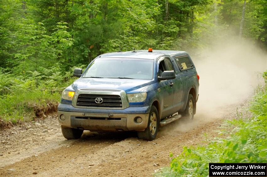 A Toyota Tundra Pickup sweeps SS7, Sand Rd. Long.