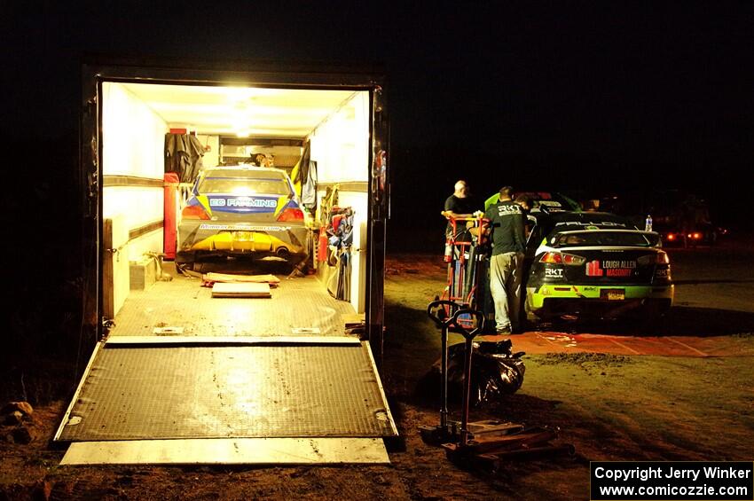 Gary Donoghue / Stephen Joyce Mitsubishi Lancer Evo IX and Eamon Fallon / Ozgur Simsek Mitsubishi Lancer Evo X after day one.