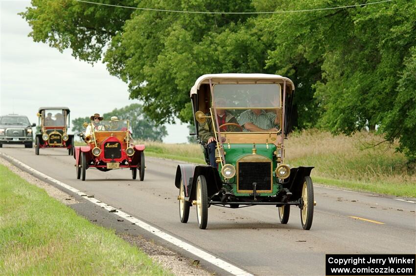 Westley Peterson's 1911 Maxwell and John Elliot's 1912 Maxwell