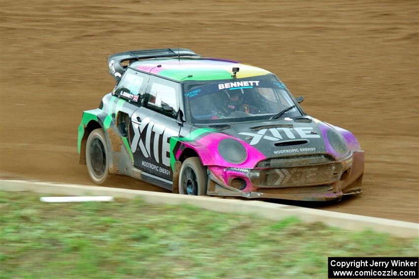 Oliver Bennett's MINI Cooper