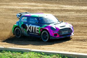 Oliver Bennett's MINI Cooper