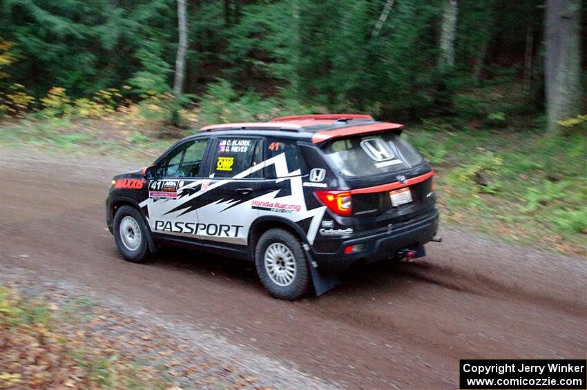 Chris Sladek / Gabriel Nieves Honda Passport on SS3, Bob Lake S-N I.