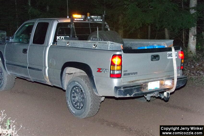 A GMC Sierra pickup sweeps SS7, Bob Lake S-N II.