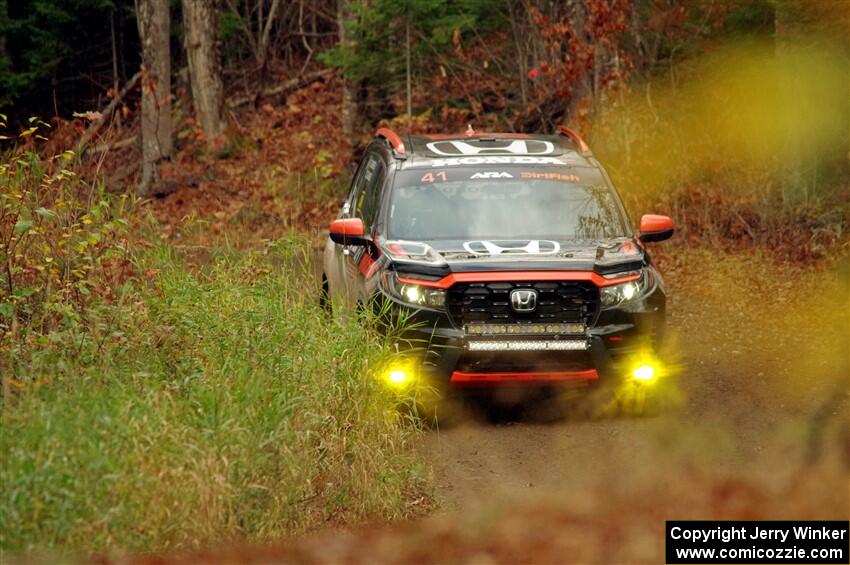 Chris Sladek / Gabriel Nieves Honda Passport on SS13, Herman-Nestoria II.