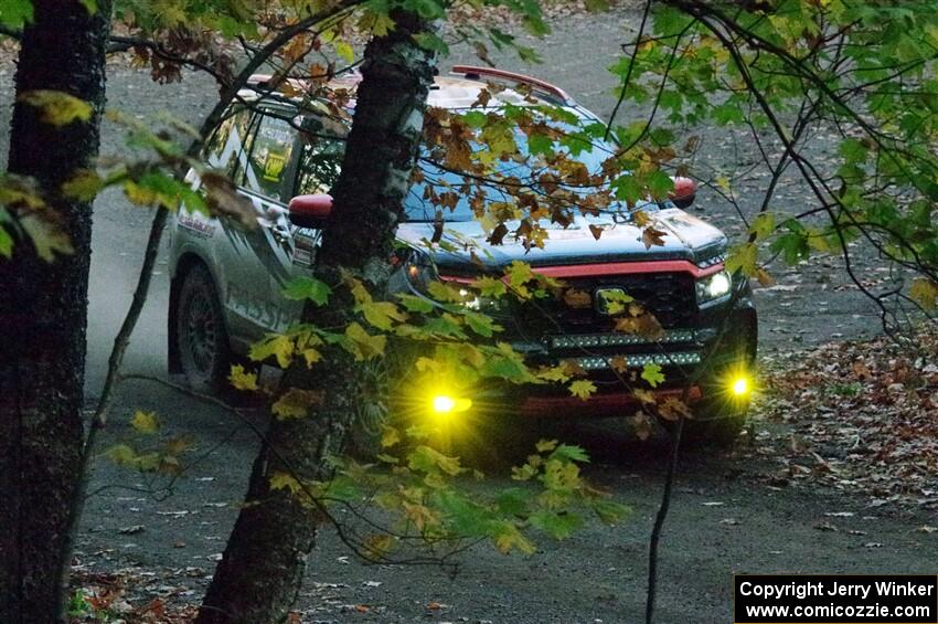 Chris Sladek / Gabriel Nieves Honda Passport on SS14, Mount Marquette.