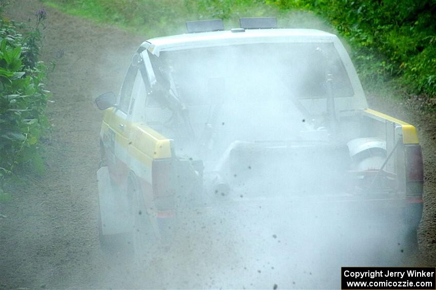 Scott Parrott / Keegan Helwig Chevy S-10 smoking heavily on SS5, Crossroads II.