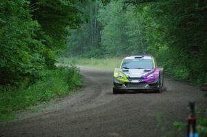 Patrick Gruszka / Florian Barral Mitsubishi Mirage RS on SS8, Refuge II.