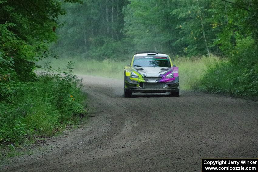 Patrick Gruszka / Florian Barral Mitsubishi Mirage RS on SS8, Refuge II.