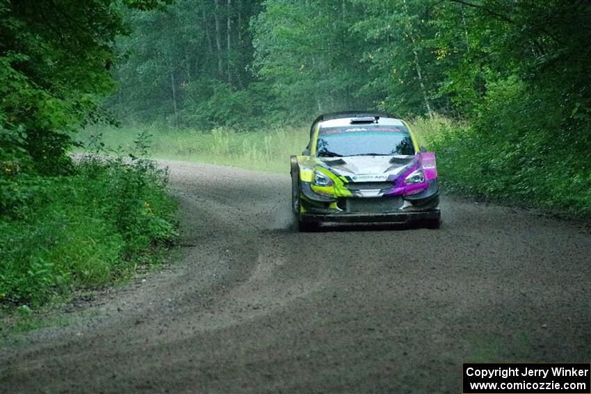 Patrick Gruszka / Florian Barral Mitsubishi Mirage RS on SS8, Refuge II.