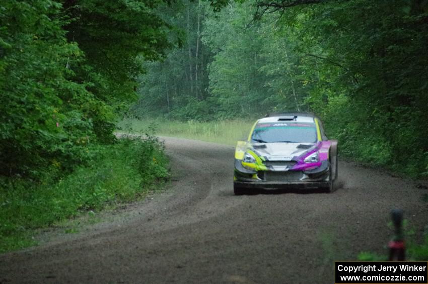 Patrick Gruszka / Florian Barral Mitsubishi Mirage RS on SS8, Refuge II.