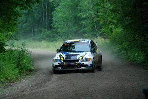 Klim Fedoff / Oscar Romero Mitsubishi Lancer Evo IX on SS8, Refuge II.