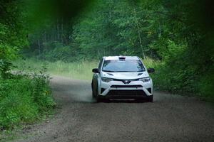 Alejandro Perusina / Andres Bautista Toyota RAV4 on SS8, Refuge II.