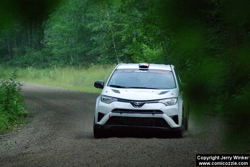 Alejandro Perusina / Andres Bautista Toyota RAV4 on SS8, Refuge II.