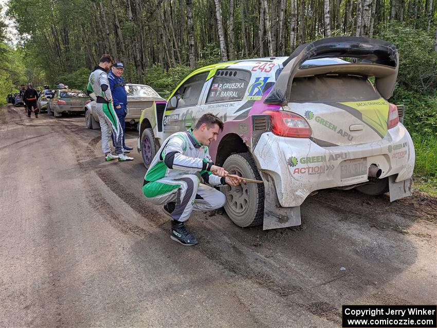 Patrick Gruszka / Florian Barral Mitsubishi Mirage RS prior to the start of SS11, Anchor Hill NB.