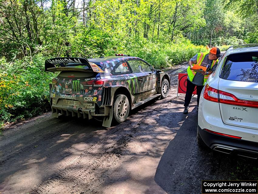 Ken Block / Alex Gelsomino Hyundai i20 WRC at the start of SS11, Anchor Hill NB.