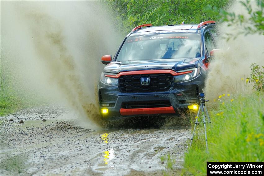 Chris Sladek / John Sharps Honda Passport on SS12, Height o' Land II.