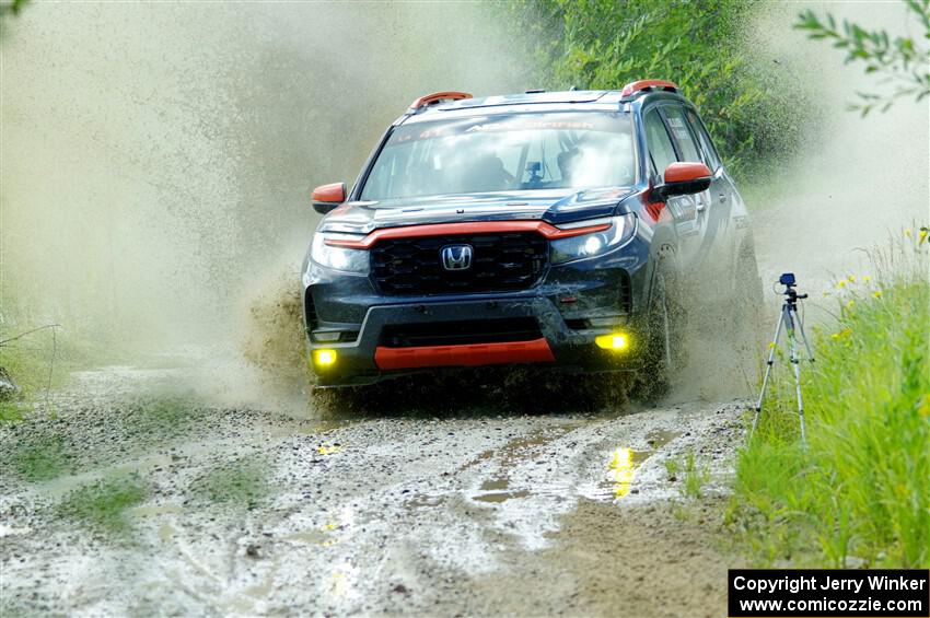 Chris Sladek / John Sharps Honda Passport on SS12, Height o' Land II.