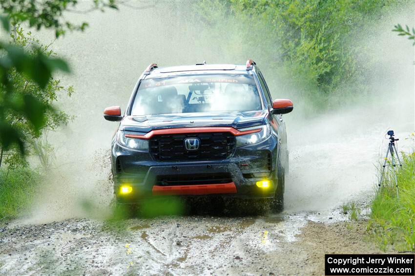 Chris Sladek / John Sharps Honda Passport on SS12, Height o' Land II.