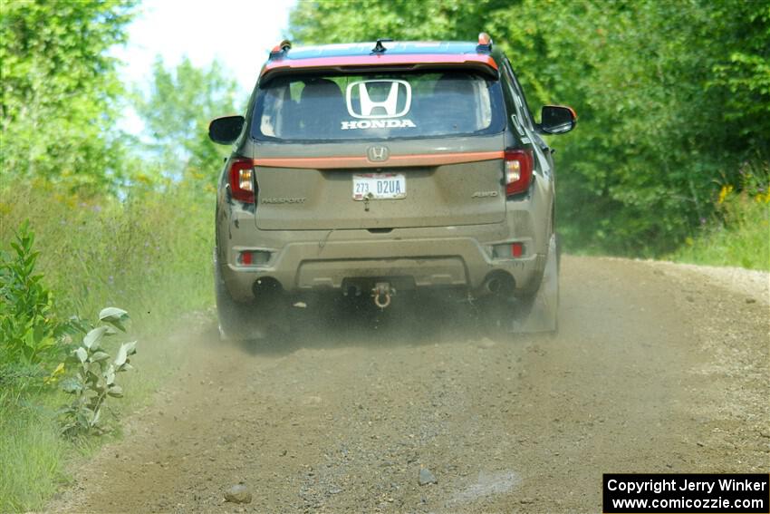 Chris Sladek / John Sharps Honda Passport on SS12, Height o' Land II.