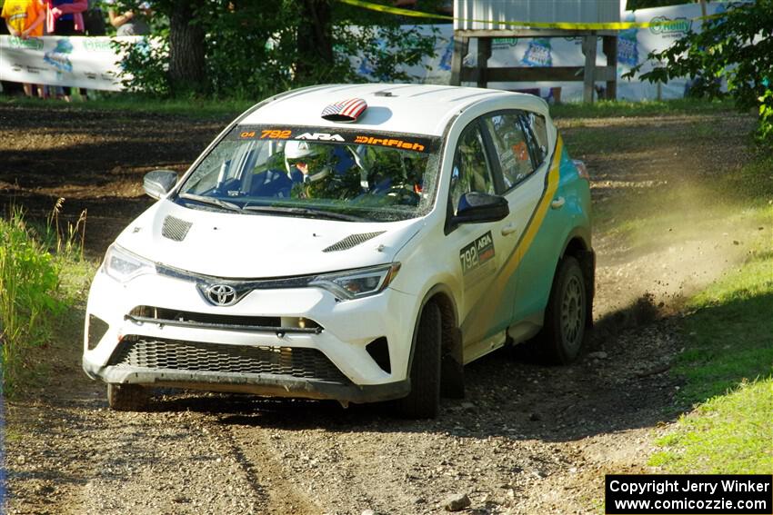 Alejandro Perusina / Andres Bautista Toyota RAV4 on SS14, Soo Pass East I.