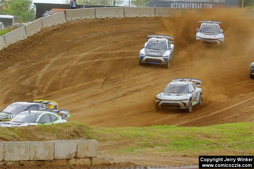 The field drifts out of the south hairpin.