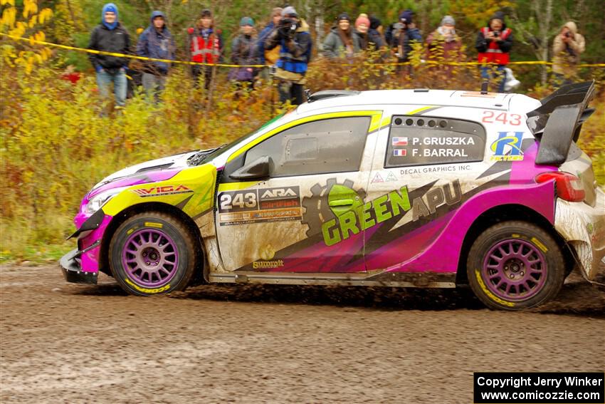 Patrick Gruszka / Florian Barral Mitsubishi Mirage RS on SS1, Passmore North I.