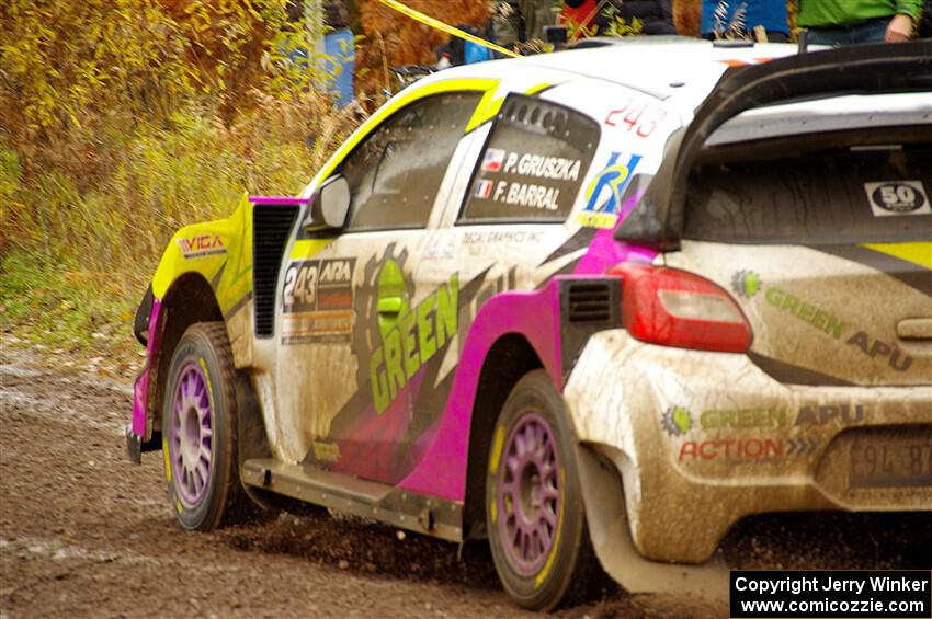 Patrick Gruszka / Florian Barral Mitsubishi Mirage RS on SS1, Passmore North I.