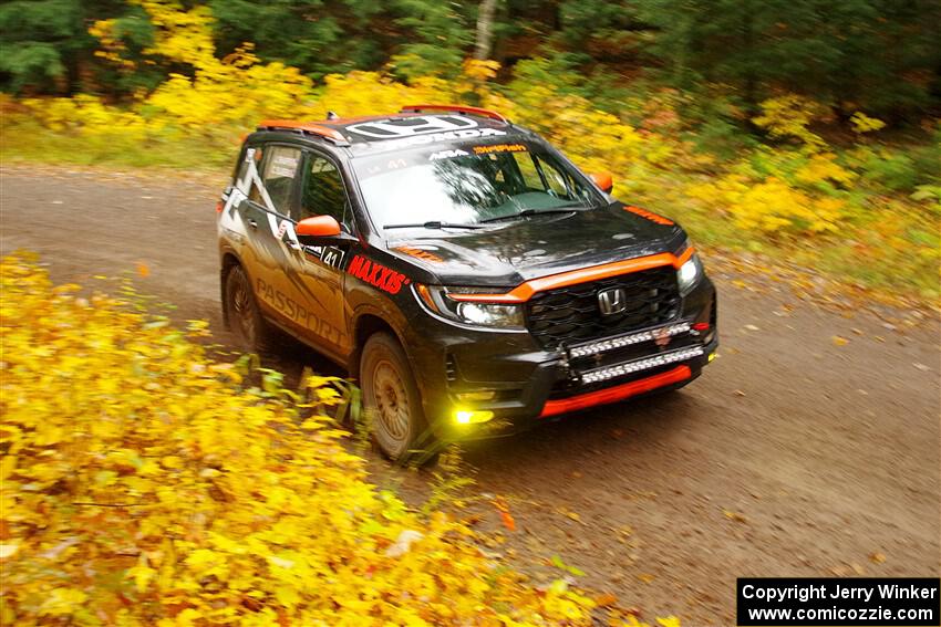 Chris Sladek / John Sharps Honda Passport on SS3, Bob Lake I.