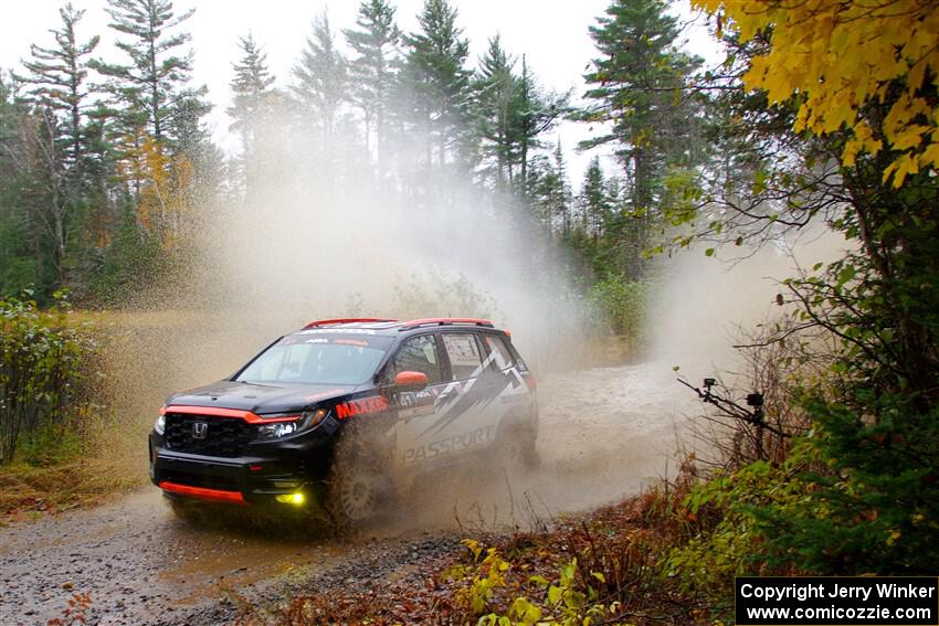 Chris Sladek / John Sharps Honda Passport on SS9, Nestoria-Herman.