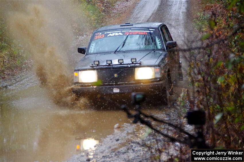 Adam Brock / Justin Brock Volvo 244 on SS9, Nestoria-Herman.