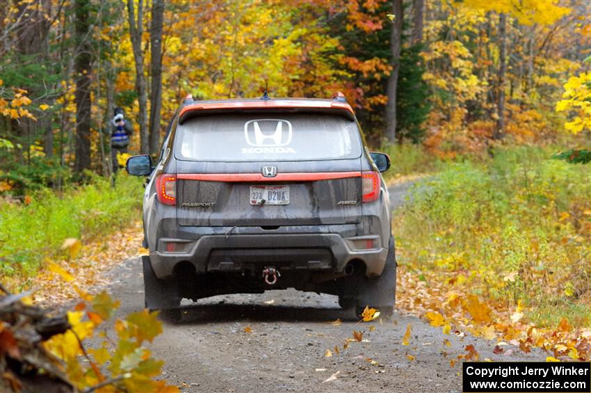 Chris Sladek / John Sharps Honda Passport on SS12, Trouble I.