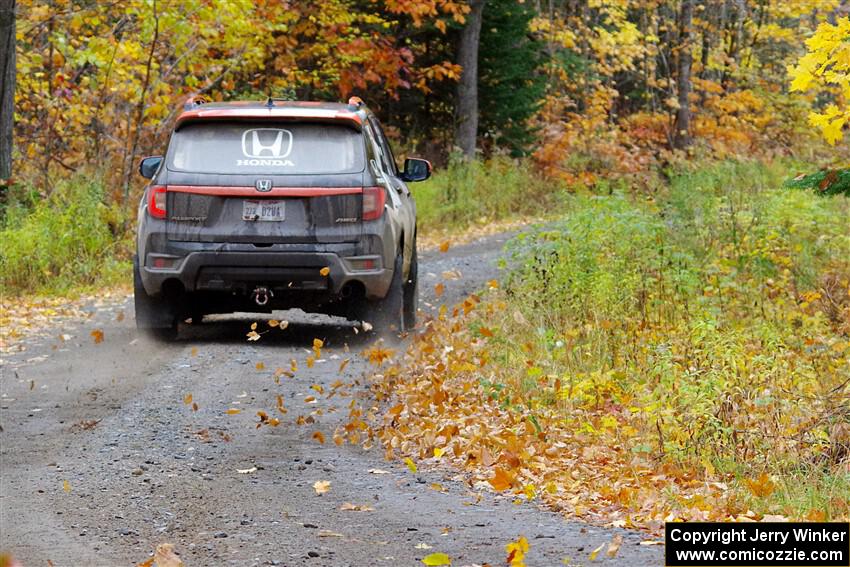 Chris Sladek / John Sharps Honda Passport on SS12, Trouble I.