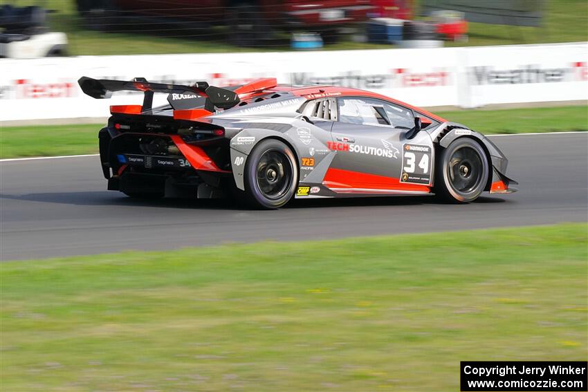 Rodrigo Vales / Rogelio Perusquia Lamborghini Huracán LP 620-2 Super Trofeo Evo2