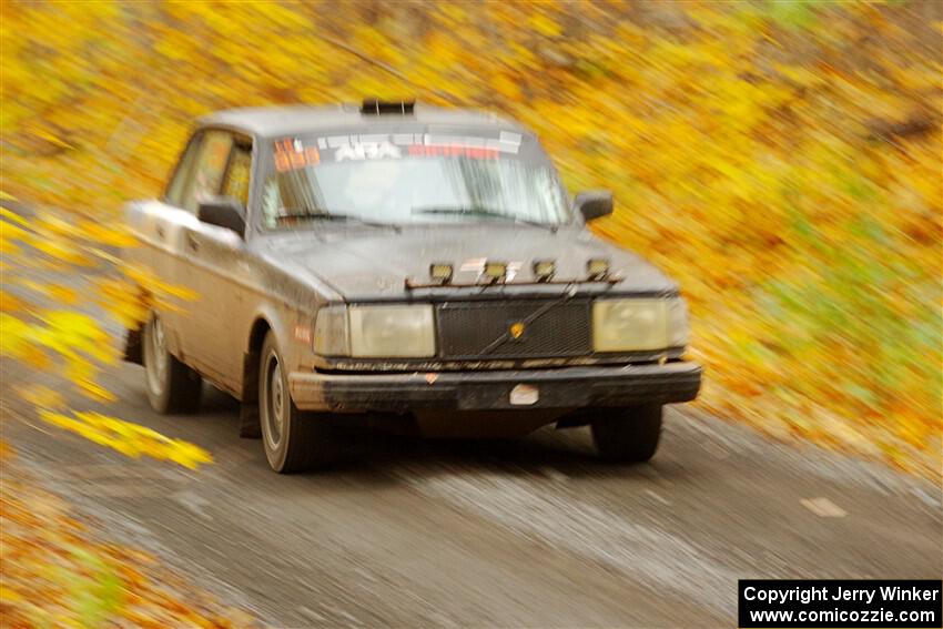 Adam Brock / Justin Brock Volvo 244 on SS14, Trouble II.