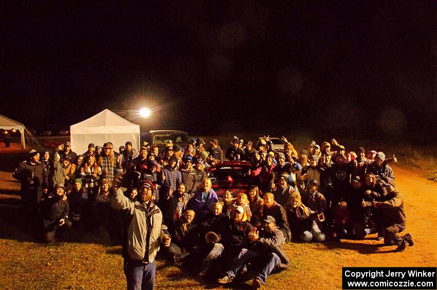 The crowd assembled for one last 'Last Stage Selfie' as a tribute to the late Al Dantes, Jr.