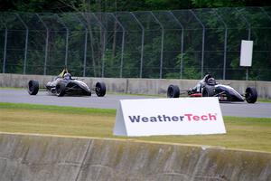 B.J. Shaw's Spectrum F1600 and Hunter Tatman's Van Diemen RF00 Formula Ford