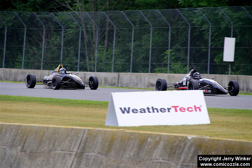 B.J. Shaw's Spectrum F1600 and Hunter Tatman's Van Diemen RF00 Formula Ford