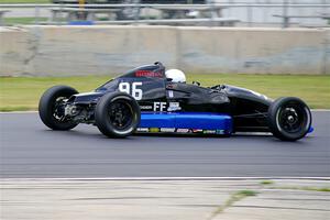 Brandon Lavender's Van Diemen RF95