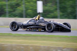 Hunter Tatman's Van Diemen RF00 Formula Ford