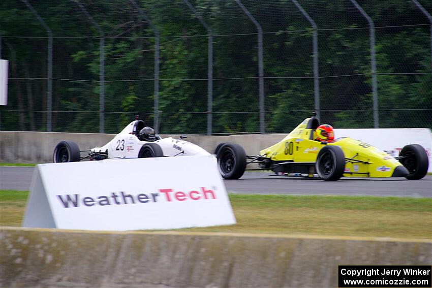 Sebastian Mateo Naranjo's Mygale SJ13 and Eddie Beswick's Spectrum F1600