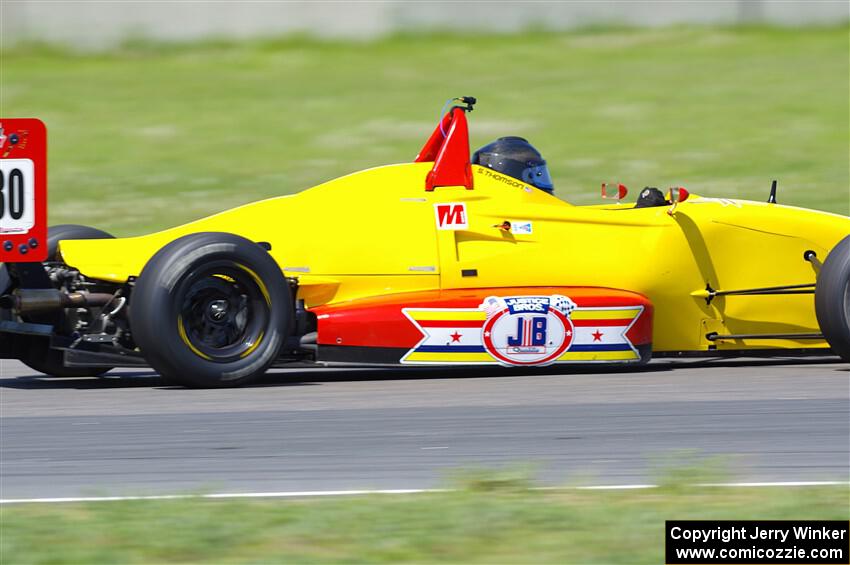 Steve Thomson's Formula Continental Van Diemen RF02/Mazda