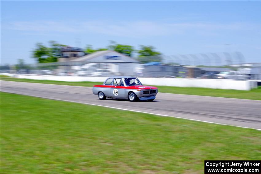 Erik Dieterle's BMW 2002