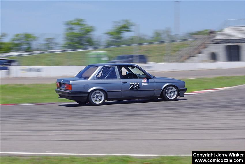 Jeff Johnk's BMW 325i