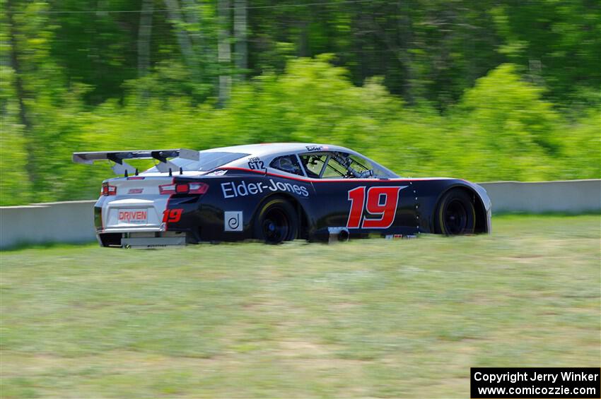 Justin Elder's GT-2 Chevy Camaro