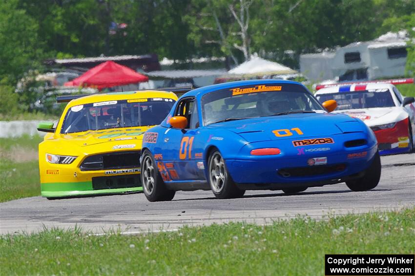 Gordon Kuhnley's Spec Miata Mazda Miata