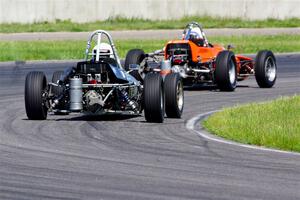 Rich Stadther's Dulon LD-9 Formula Ford leads Greg Eastwood's Chinook Mk IX Formula Ford