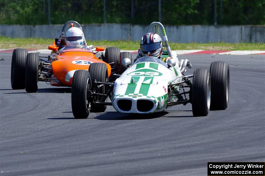 Murray Burkett's Chinook Mk IX Formula Ford and Helmut Friedrich's Caldwell D9 Formula Ford