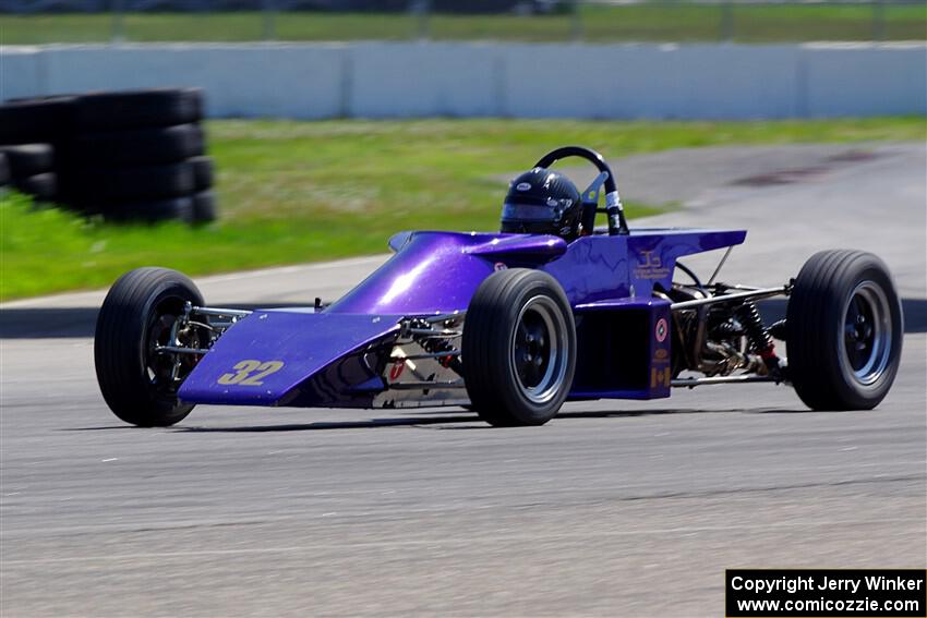 Wayne Mather's Van Diemen RF78 Formula Ford